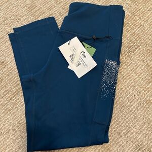 NWT Zyia 4 Crystal Teal Reflective Pocket Light n Tight Capri 20”